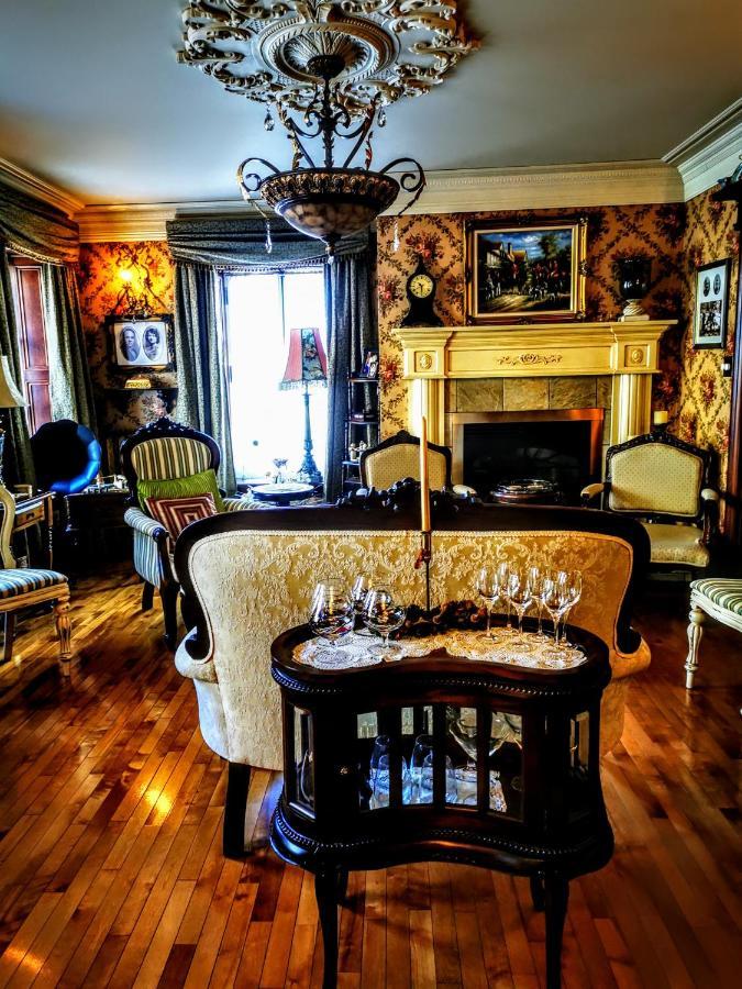 Auberge J.A Moisan Quebec City Bagian luar foto